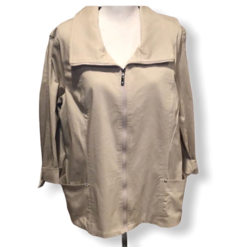 JM Collection Zip Front Jacket. Size…